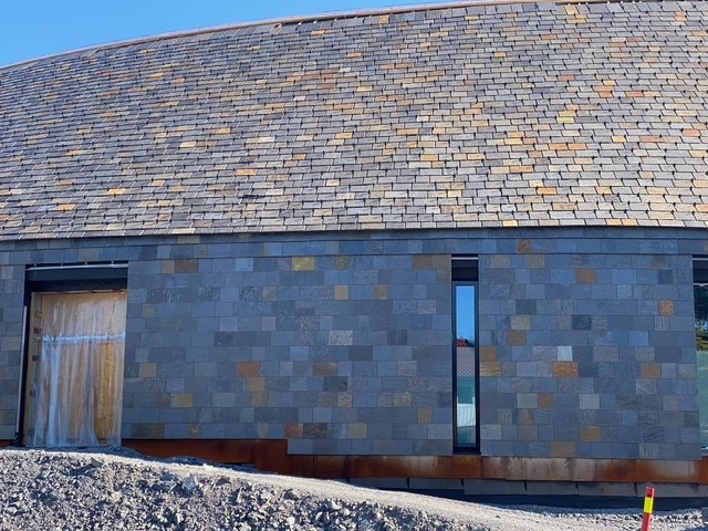 Fasade i Ottaskifer på Vikingtidsmuseet, Bygdøy, Oslo